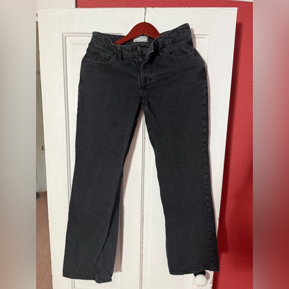 Free People Tennessee Low Rise Boyfriend Jean. Black. Size 25